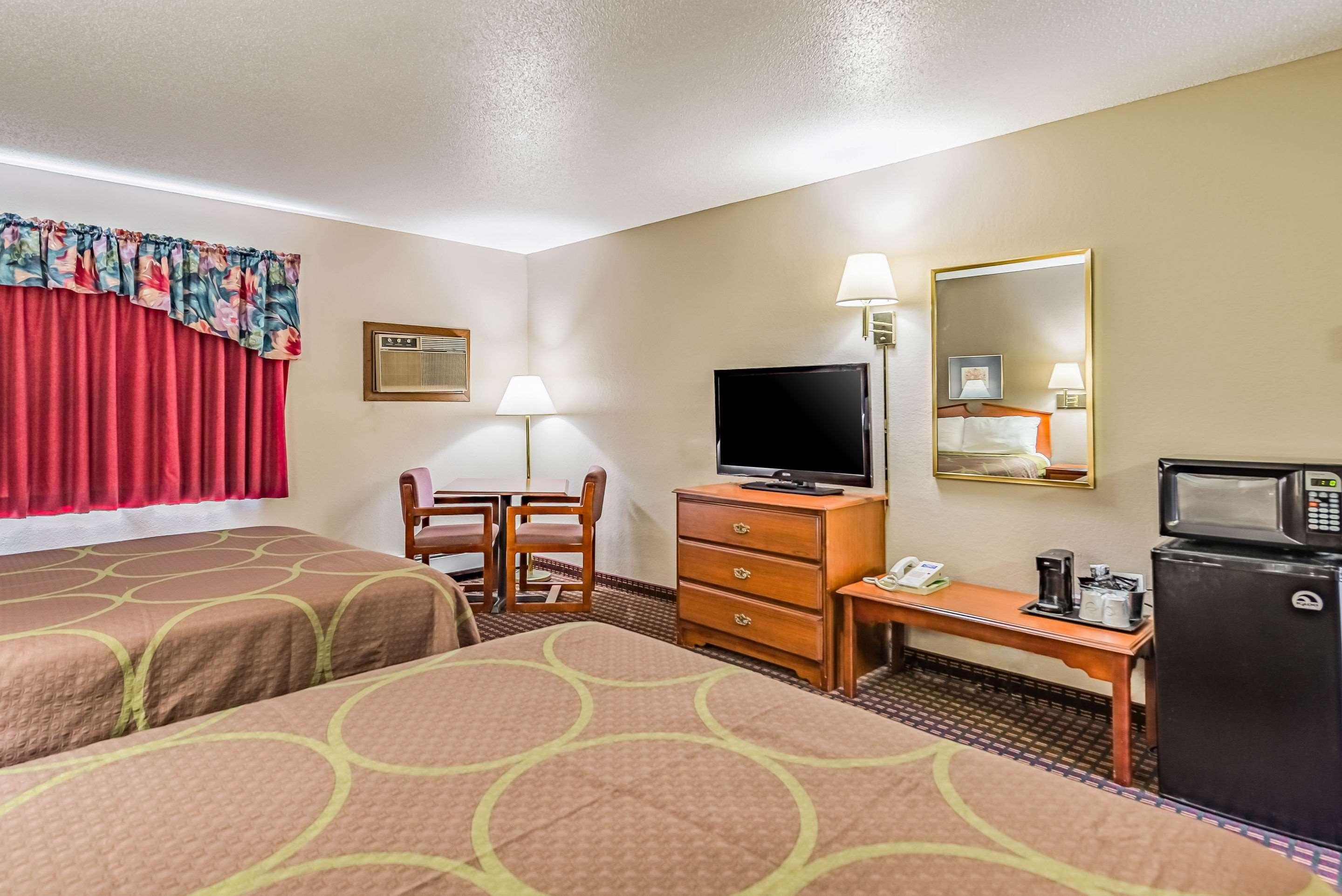Rodeway Inn Saint Joseph Exterior foto